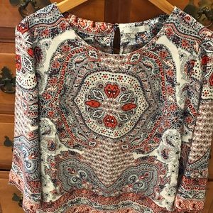 Paisley print 3/4 sleeve top. Size L. EUC